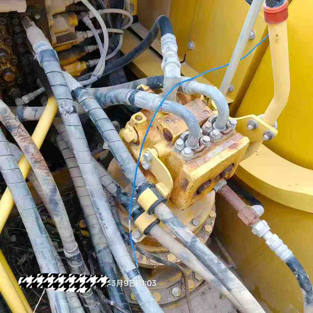 Used Komatsu PC270-7 Excavator 2013 Model / 3