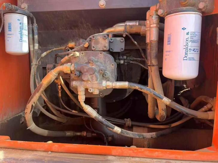 Buy Doosan DH215-7 Used Excavator / 1