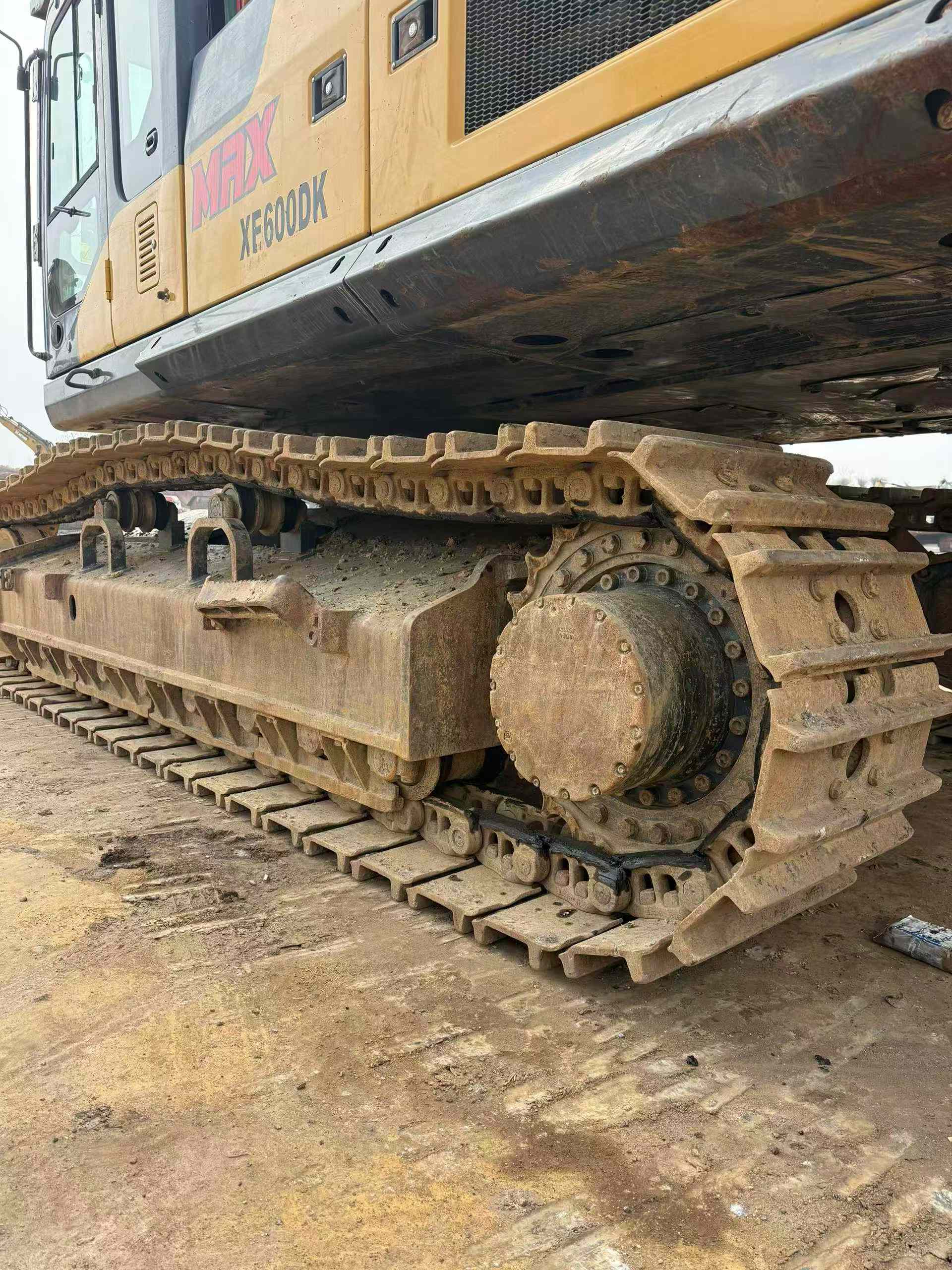 Used XCMG XE550DK Excavator 2016 Model / 3