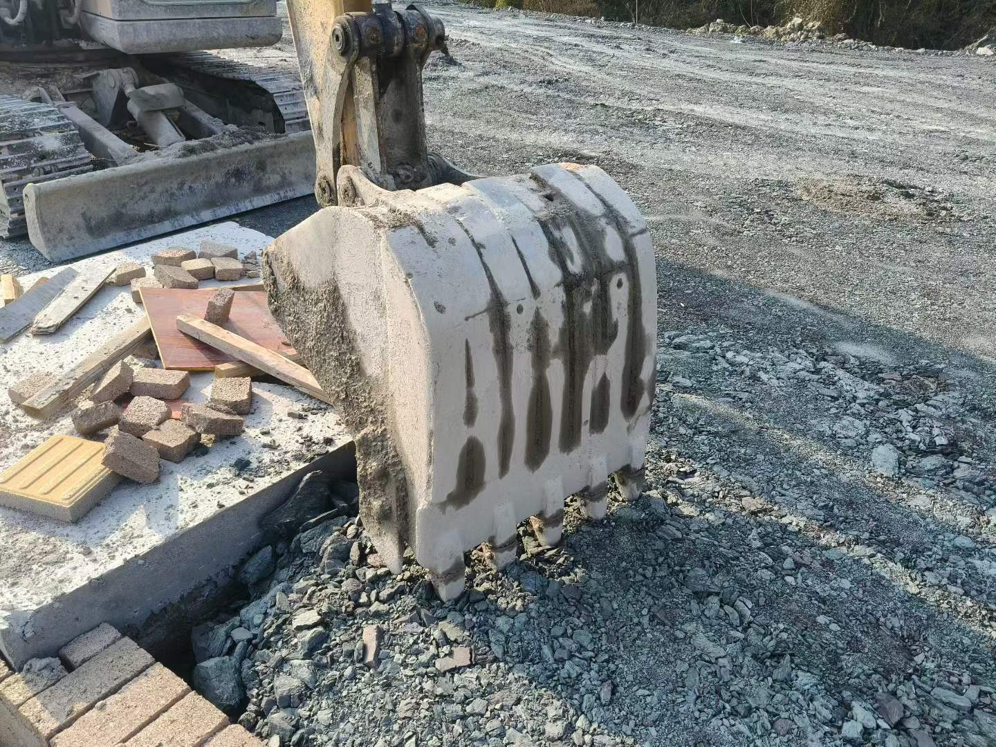 Used XCMG XE75C Excavator 2021 Model / 7