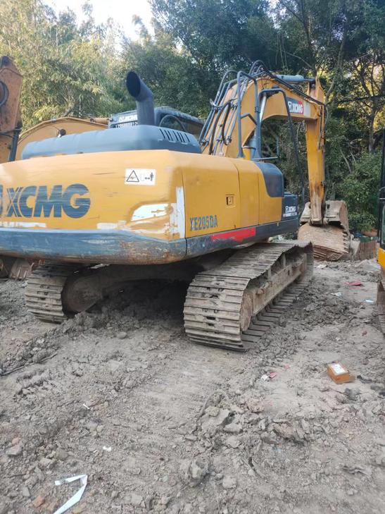 Buy XCMG XE205DA Used Excavator / 1