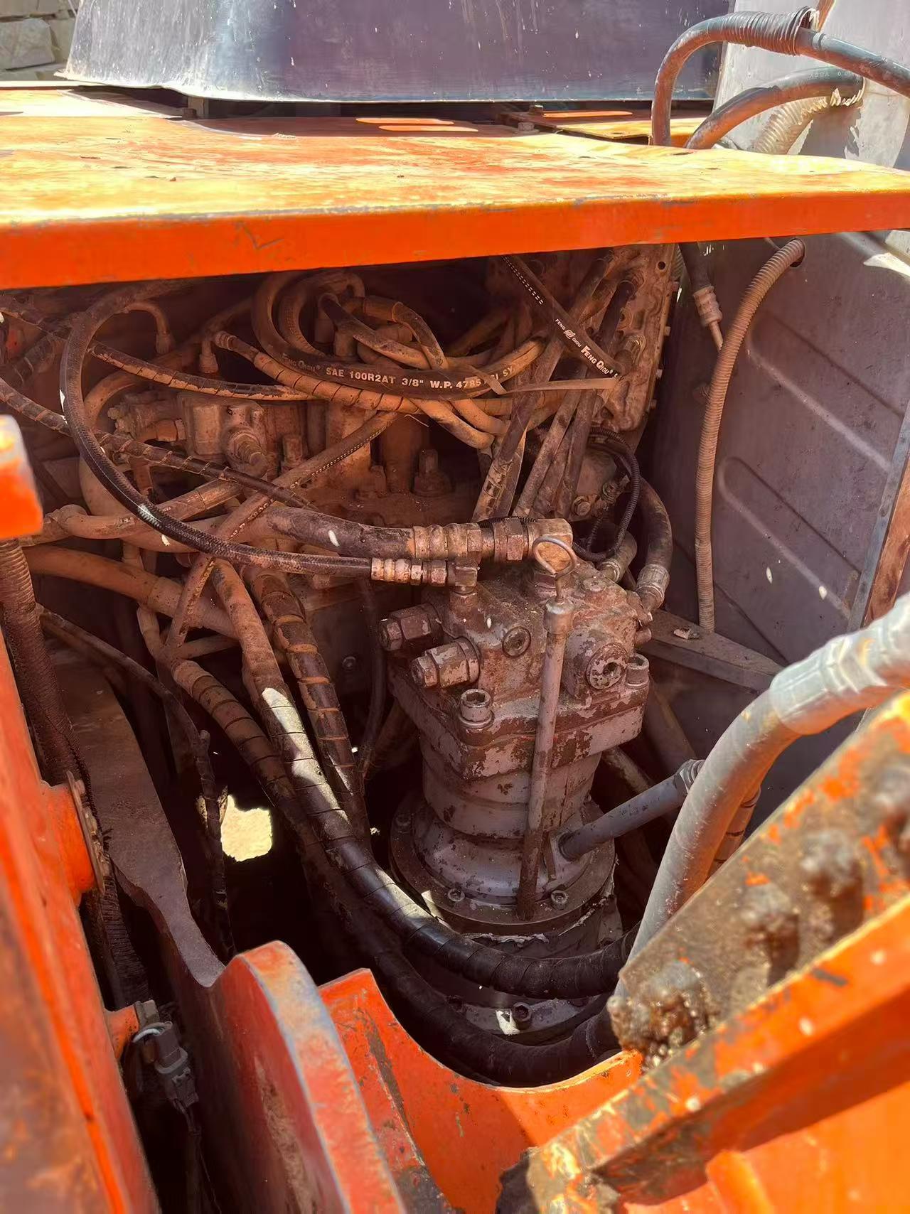 Buy Hitachi EX120-6 Used Excavator / 5 Used Hitachi EX120-6 Excavator 2012 Model / 5