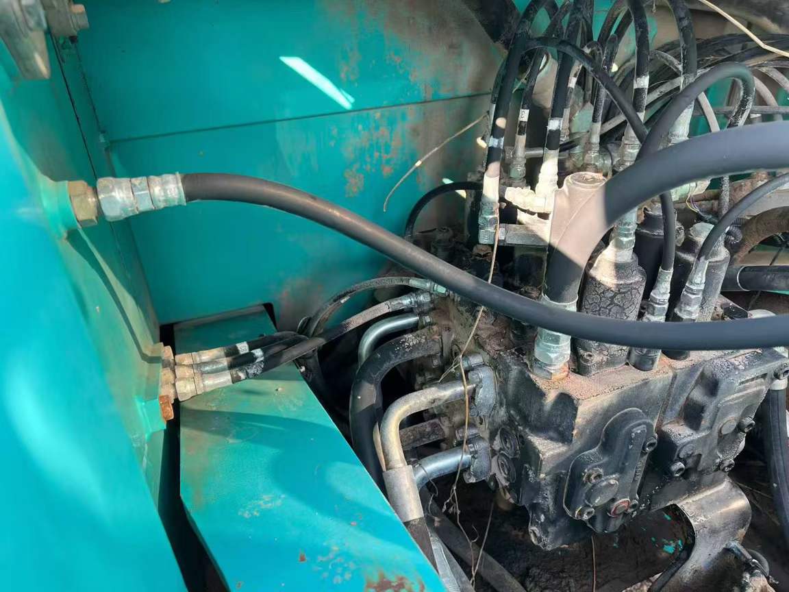 Used Kobelco SK250 Excavator 2016 Model / 9