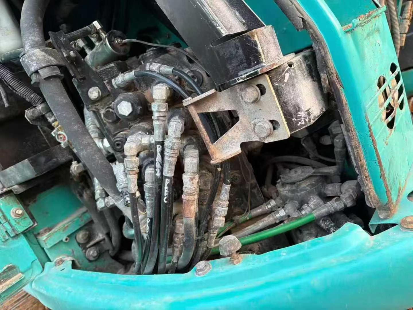 Used Kobelco 135SR-LC Excavator 2016 Model / 8