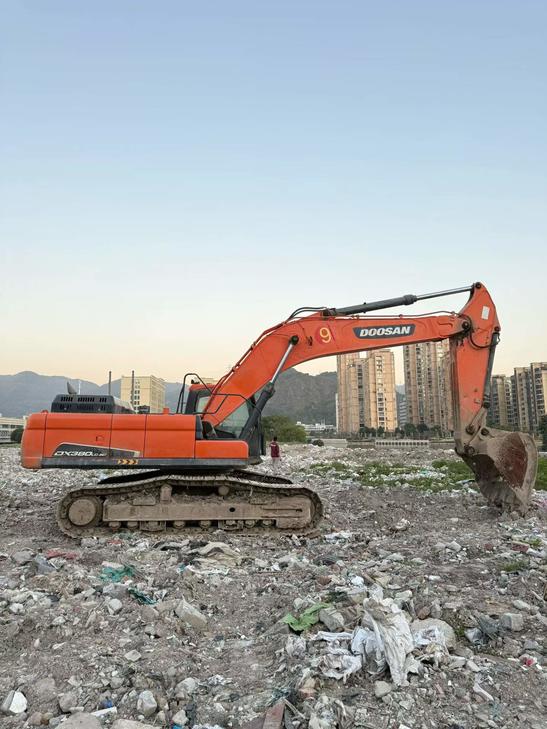 Buy Doosan DX380LC-5 Used Excavator / 1