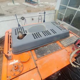 Buy Hitachi EX200 Used Excavator / 9 Used Hitachi EX200 Excavator 2013 Model / 9