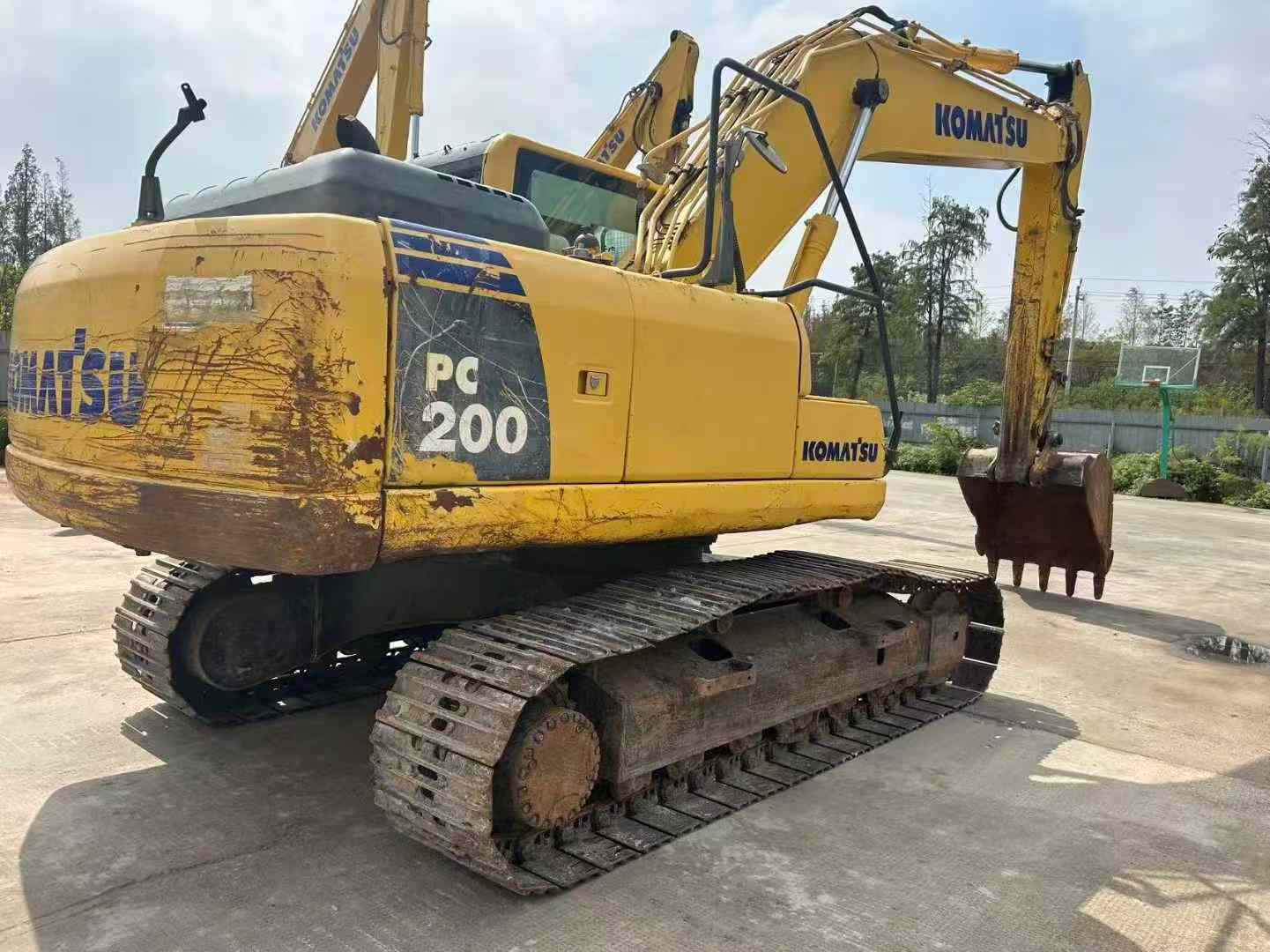 Buy Komatsu PC200-8M0 Used Excavator / 2 Used Komatsu PC200-8M0 Excavator 2017 Model / 2