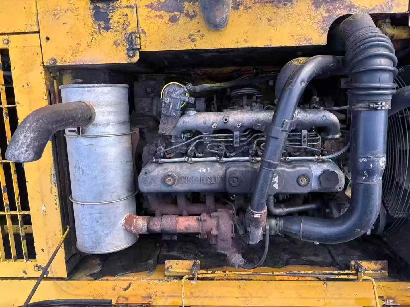 Buy Kato 820-3SP Used Excavator / 5 Used Kato 820-3SP Excavator 2016 Model / 5