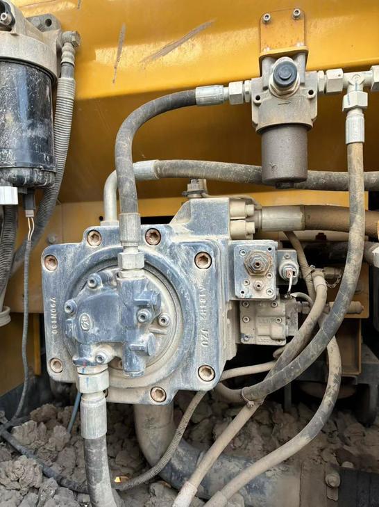 Buy XCMG XE205DA Used Excavator / 1