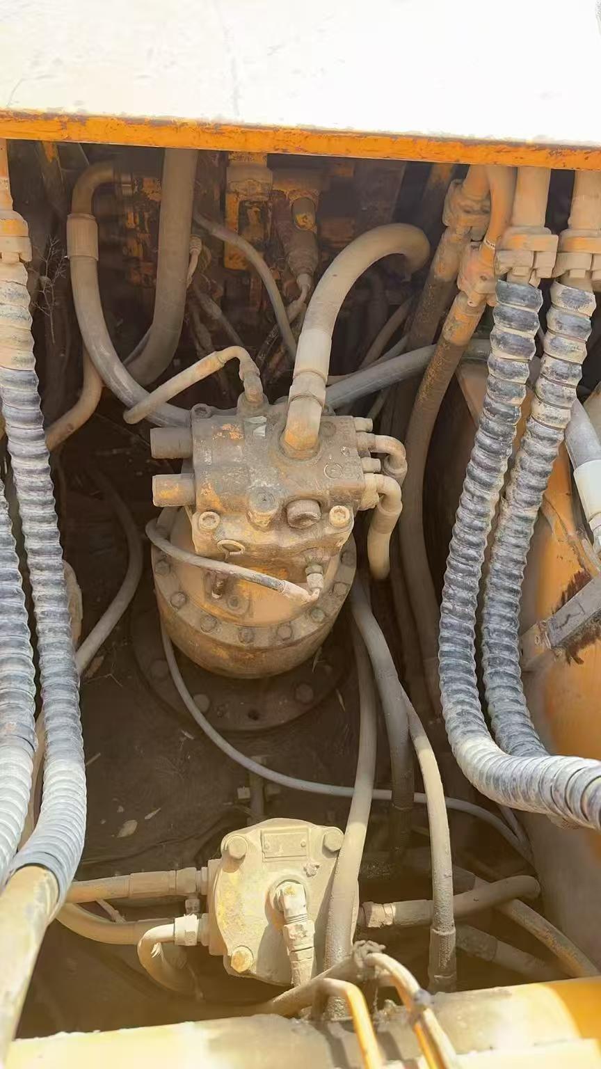 Buy Hyundai HX200 Used Excavator / 5 Used Hyundai HX200 Excavator 2016 Model / 5