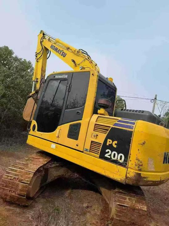 Buy Komatsu PC130-8 Used Excavator / 1