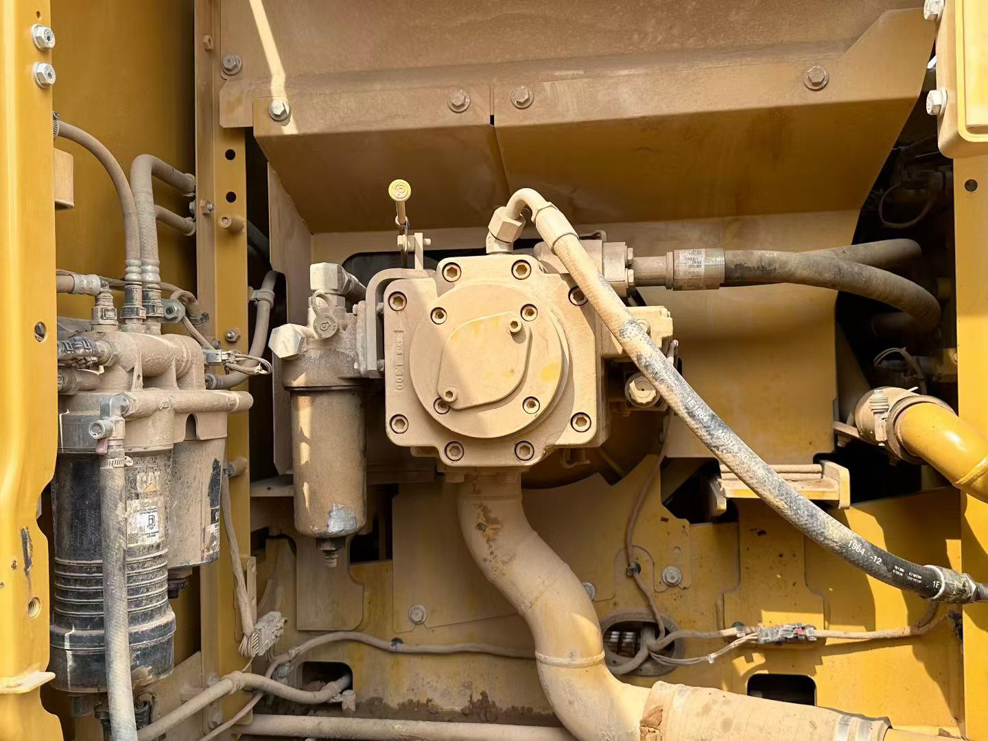 Used Caterpillar 323 Excavator 2020 Model / 6