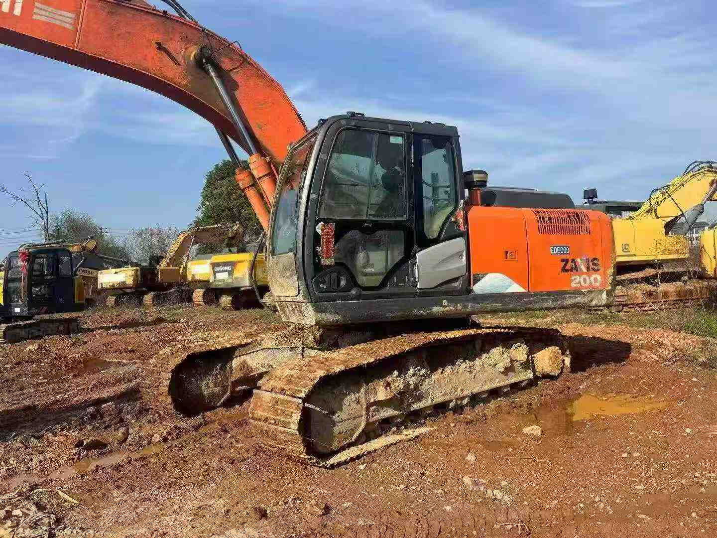 Buy Hitachi EX200-5 Used Excavator / 3 Used Hitachi EX200-5 Excavator 2016 Model / 3