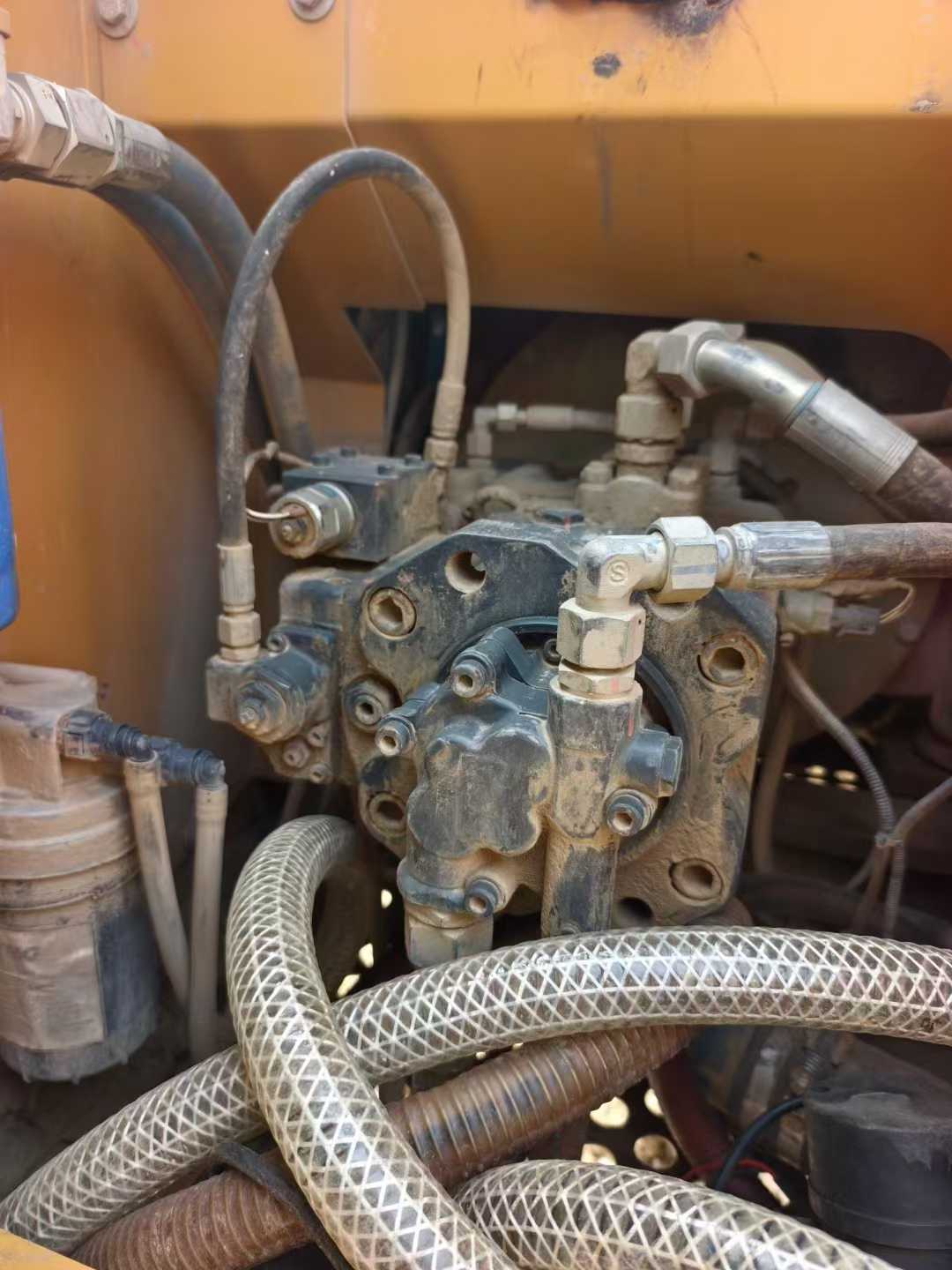 Used XCMG XE135B Excavator 2021 Model / 7