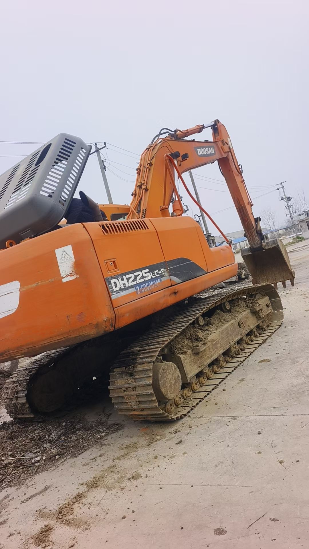 Buy Doosan DH215-9E Used Excavator / 1