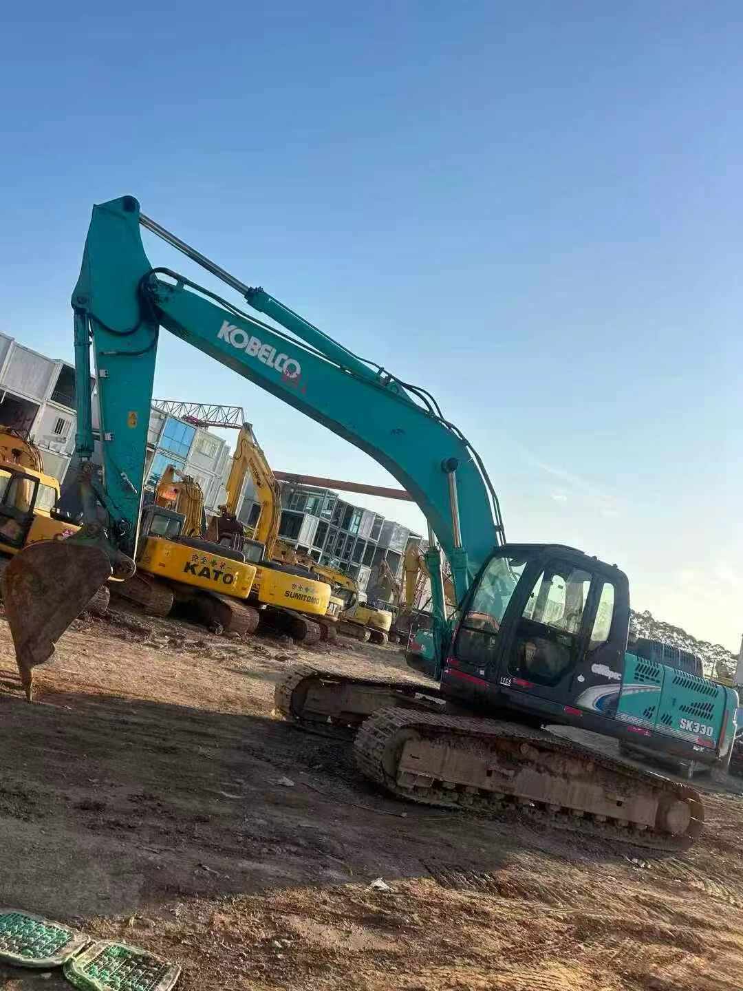 Buy Kobelco SK260LC-8 Used Excavator / 3 Used Kobelco SK260LC-8 Excavator 2016 Model / 3