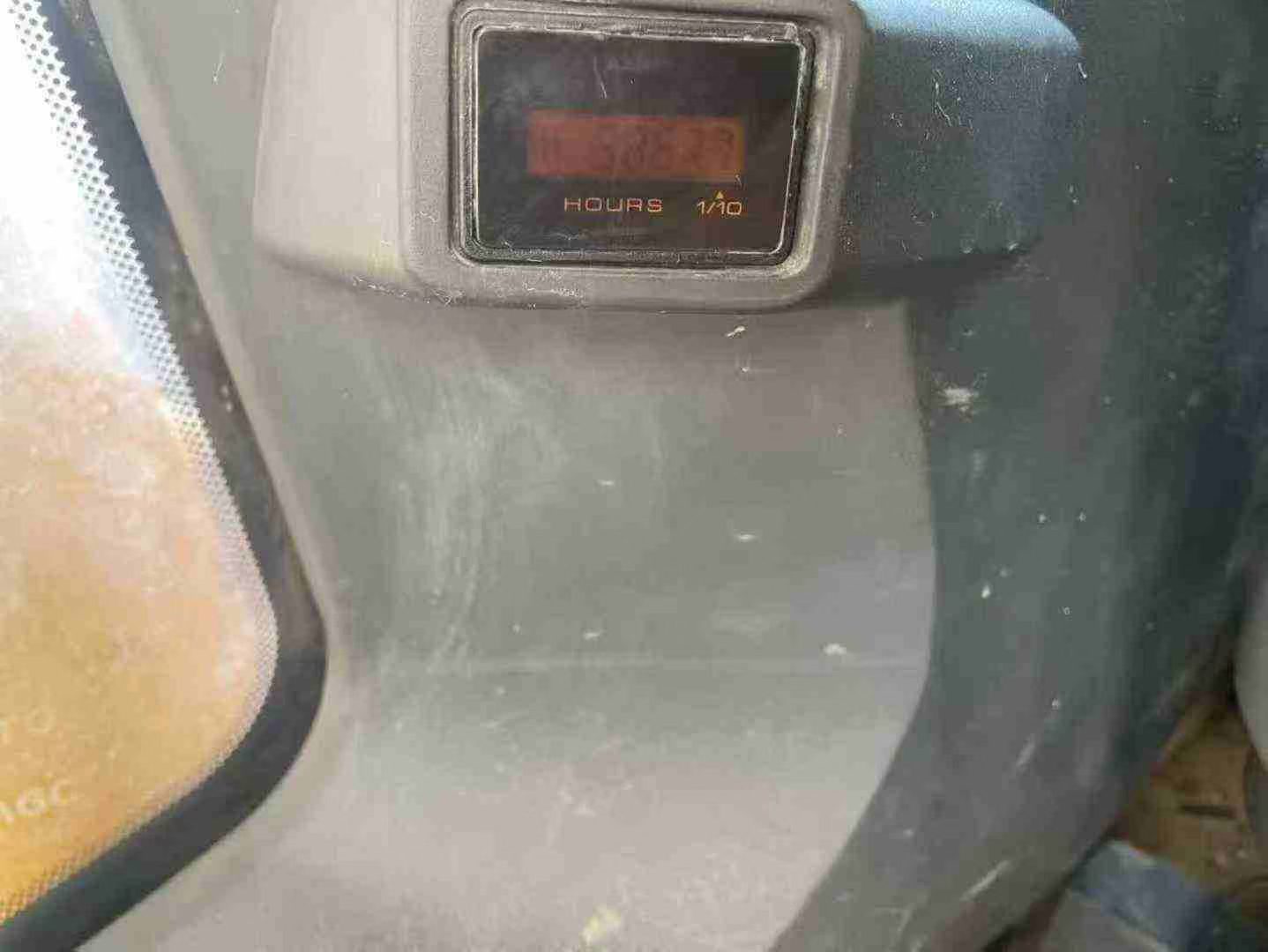 Buy Kato HD820V Used Excavator / 9 Used Kato HD820V Excavator 2012 Model / 9