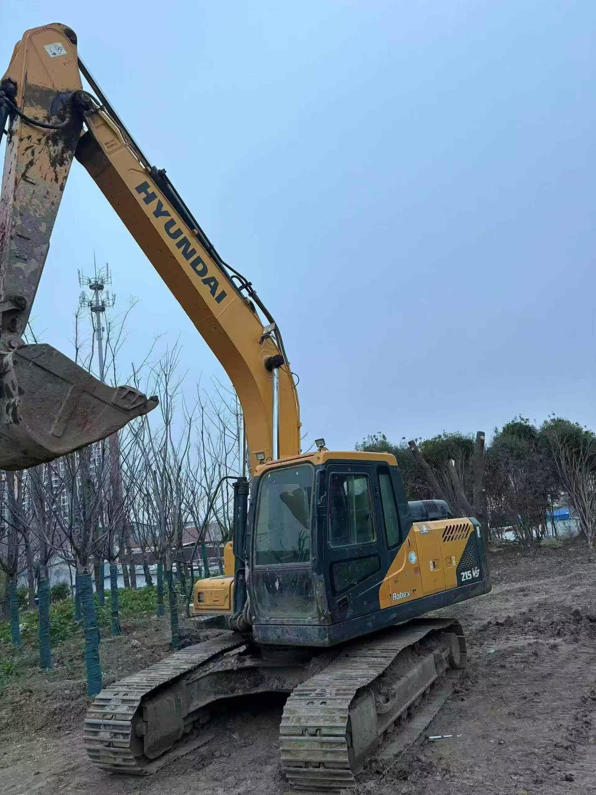 Buy Hyundai R215VS Used Excavator / 7 Used Hyundai R215VS Excavator 2019 Model / 7