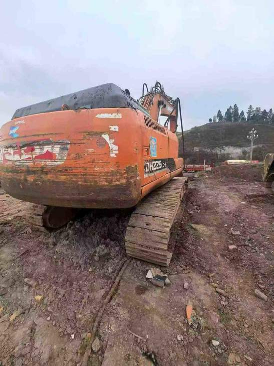 Buy Doosan DH225-9 Used Excavator / 1