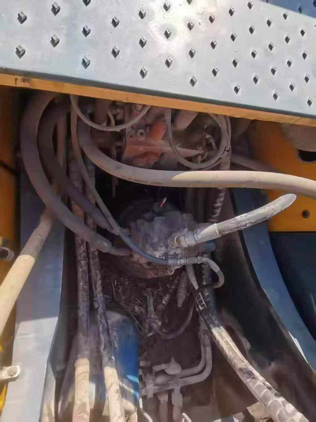 Used Hyundai R350LVS Excavator 2020 Model / 3