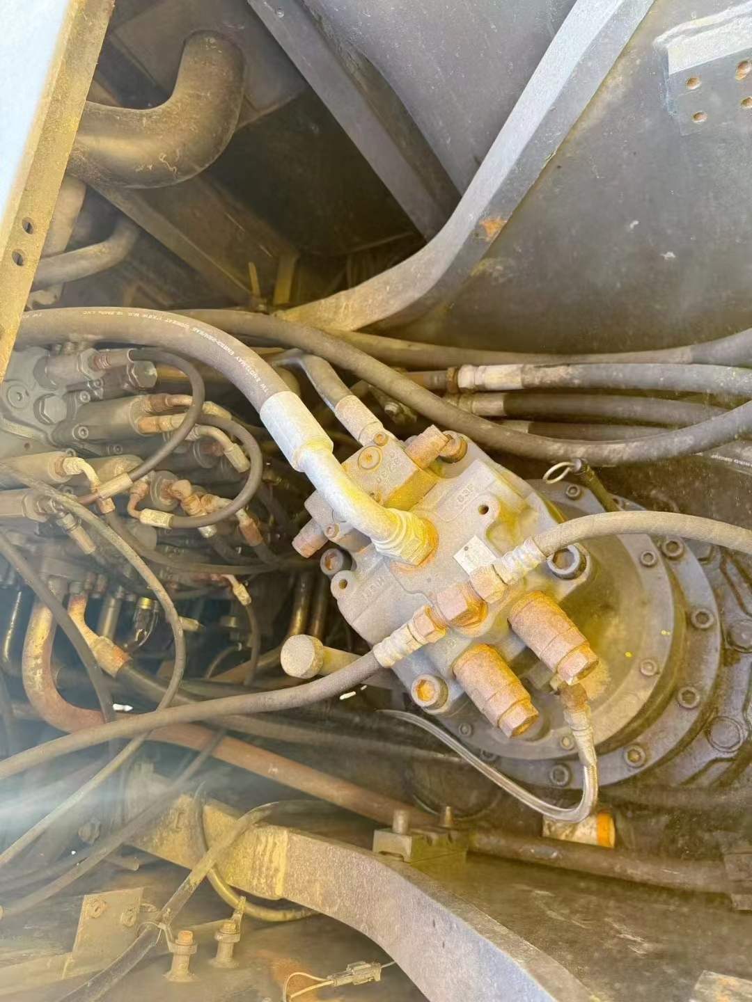 Buy Sumitomo SH240-3 Used Excavator / 9 Used Sumitomo SH240-3 Excavator 2016 Model / 9