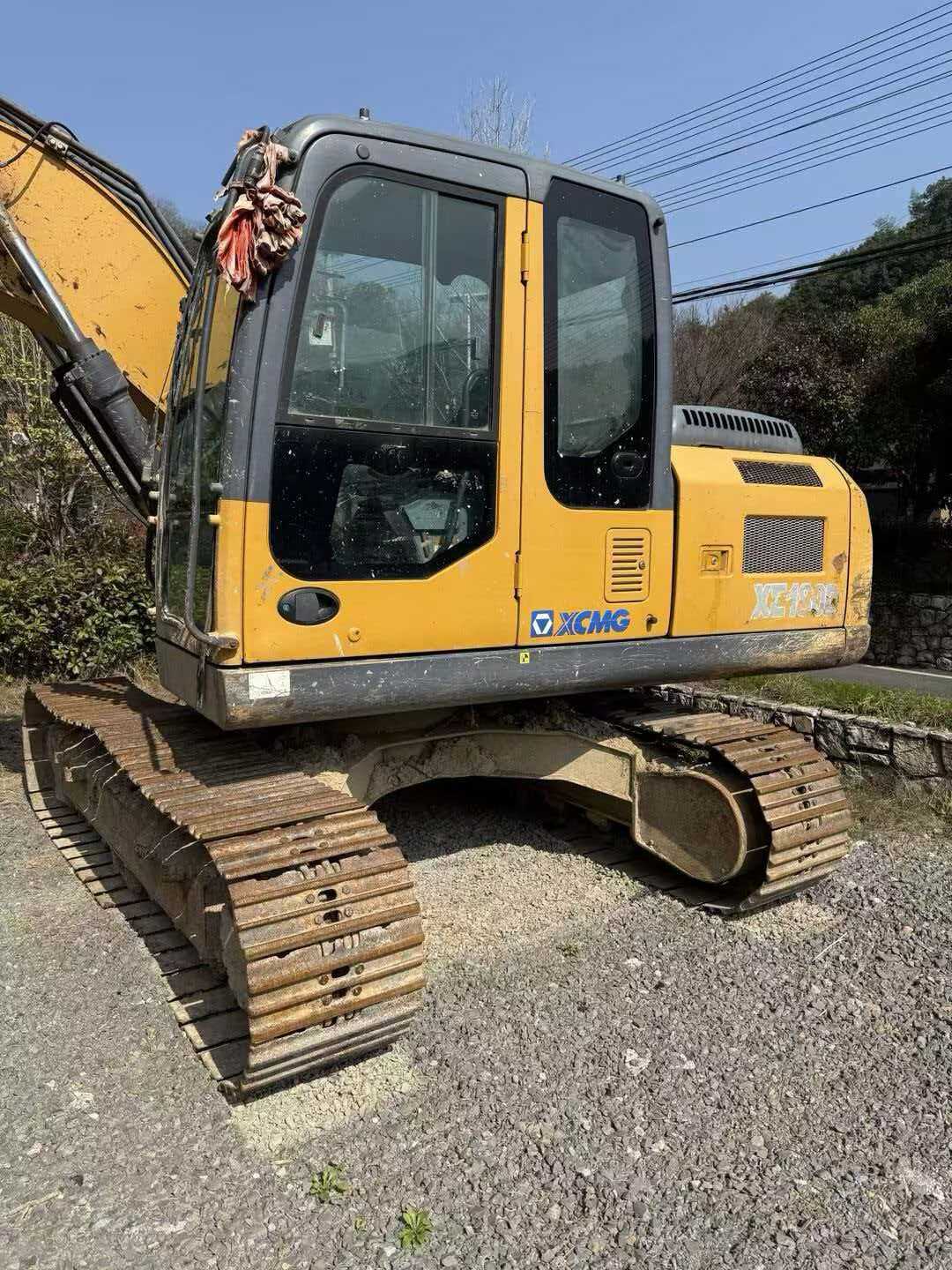Used XCMG XE135B Excavator 2016 Model / 3