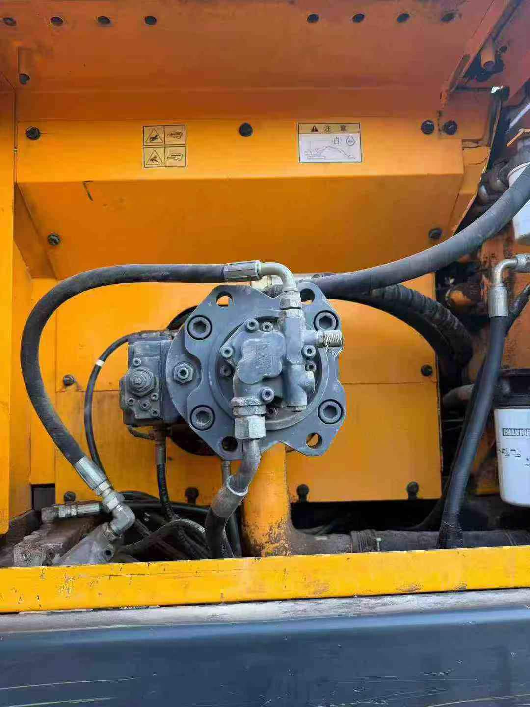 Used Hyundai R215-7C Excavator 2011 Model / 4