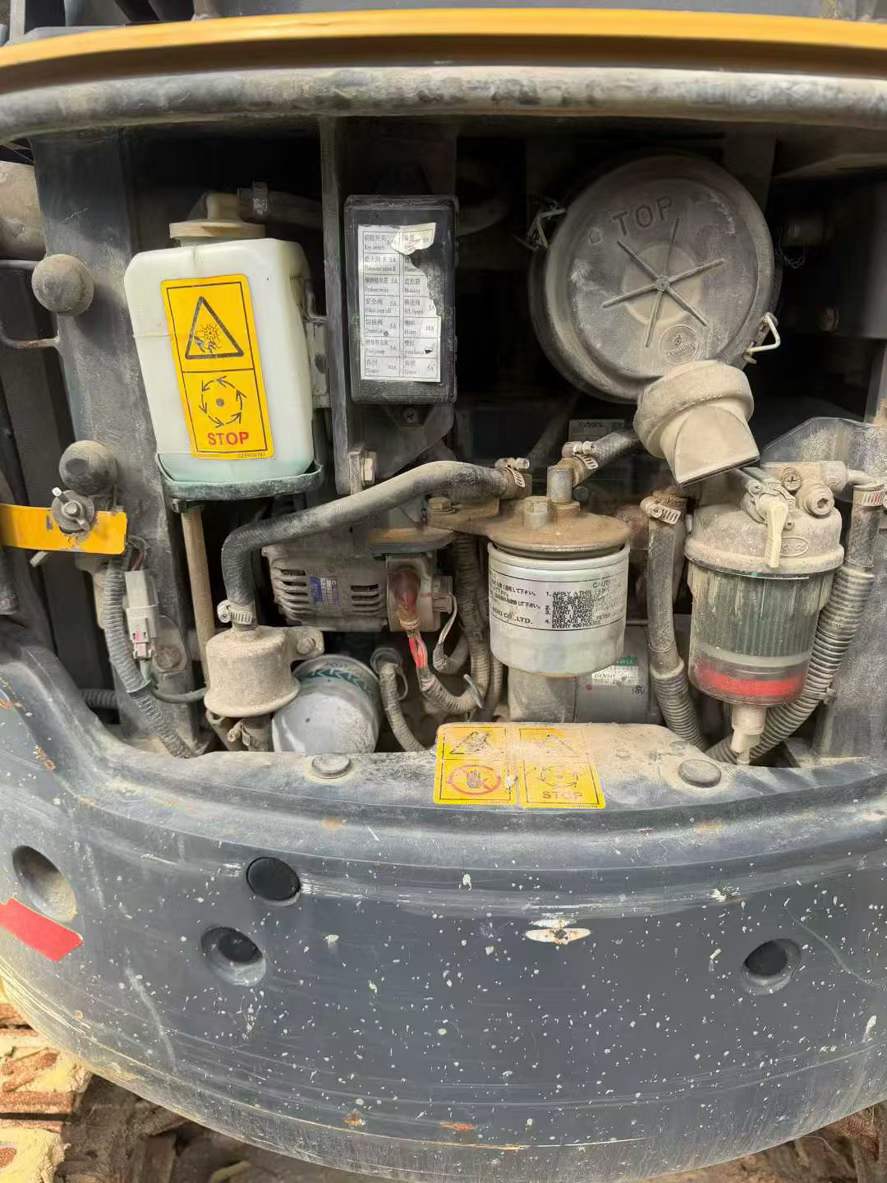 Used XCMG XE17U Excavator 2021 Model / 4