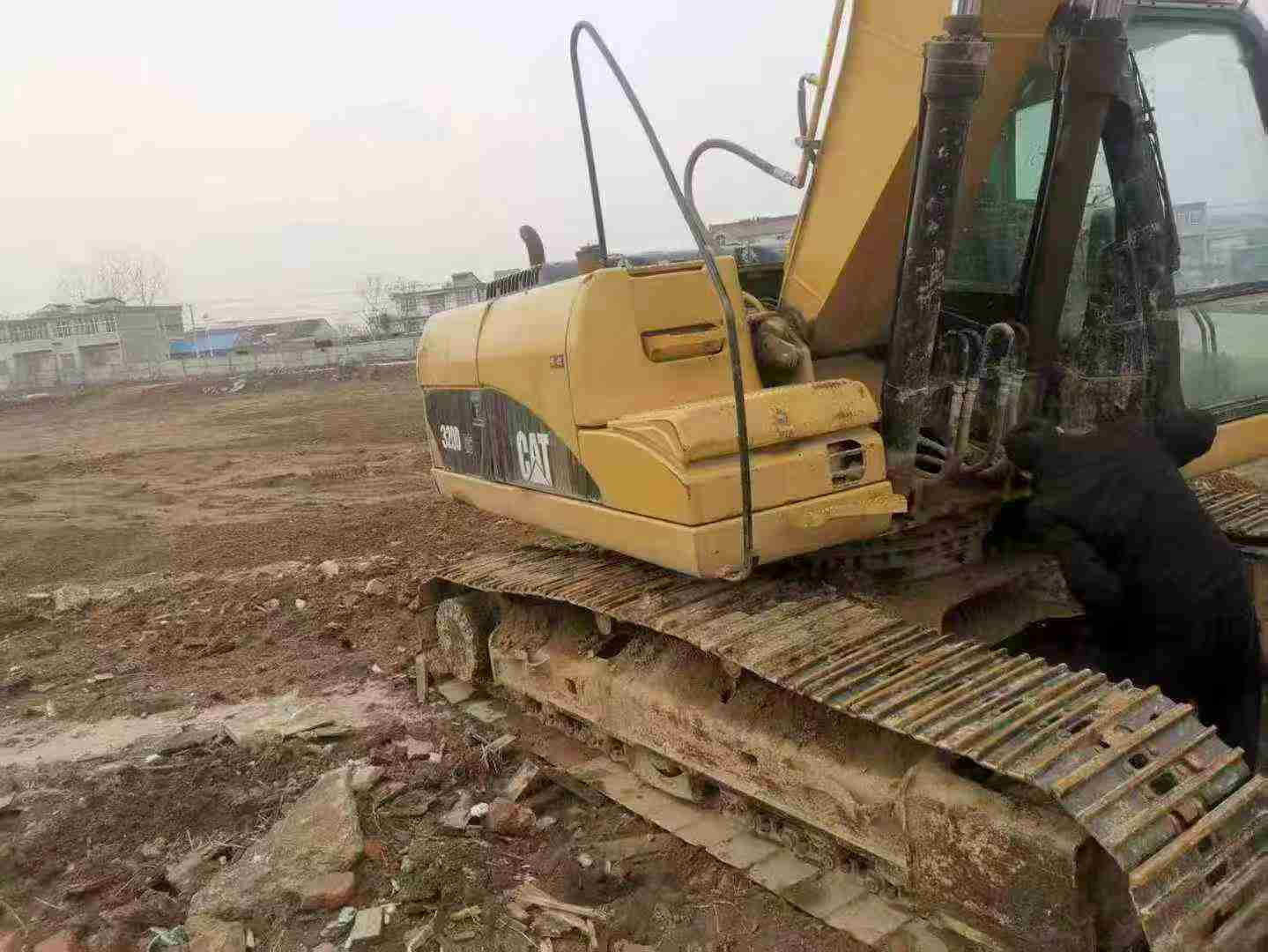 Used Caterpillar 320A Excavator 2011 Model / 4
