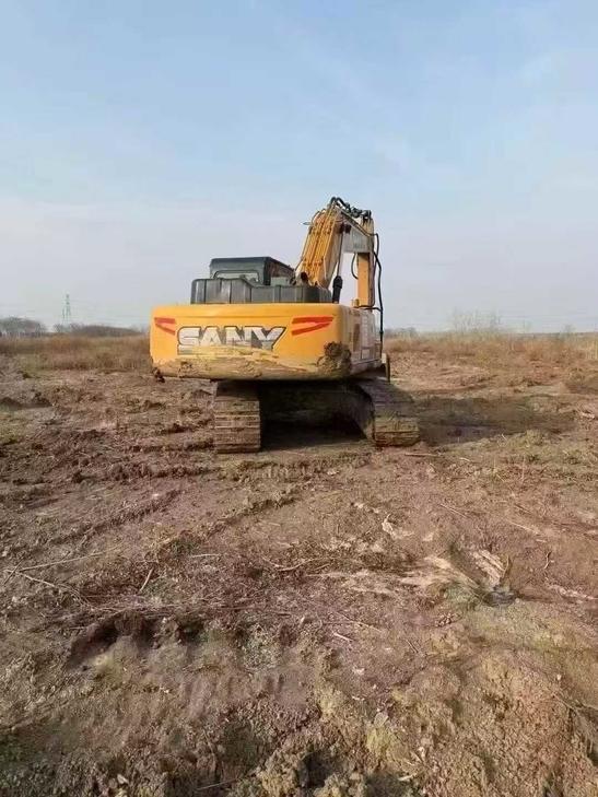 Buy Sany SY200C Used Excavator / 1