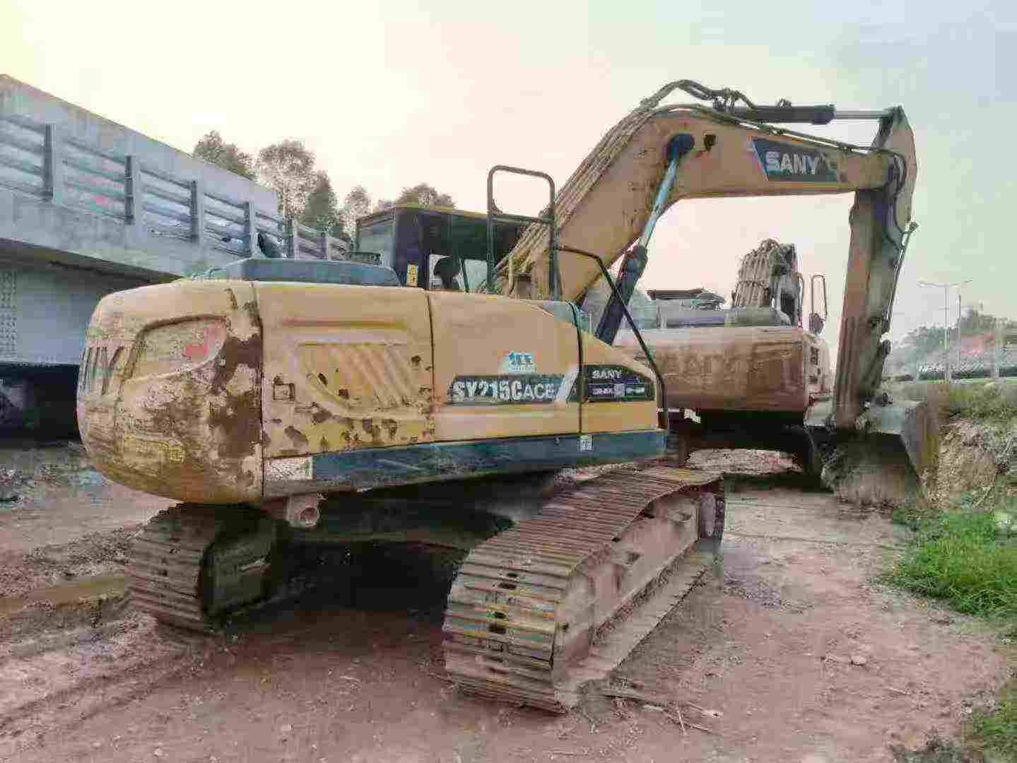 Used Sany SY215C Excavator 2020 Model / 4