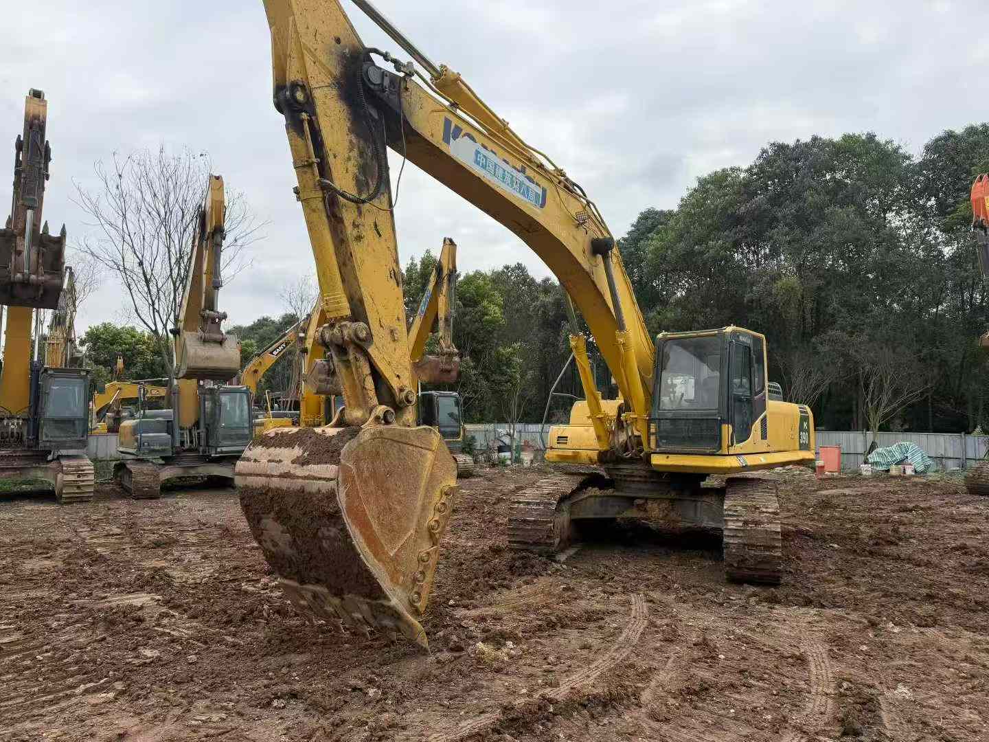Used Komatsu PC300 Excavator 2018 Model / 3