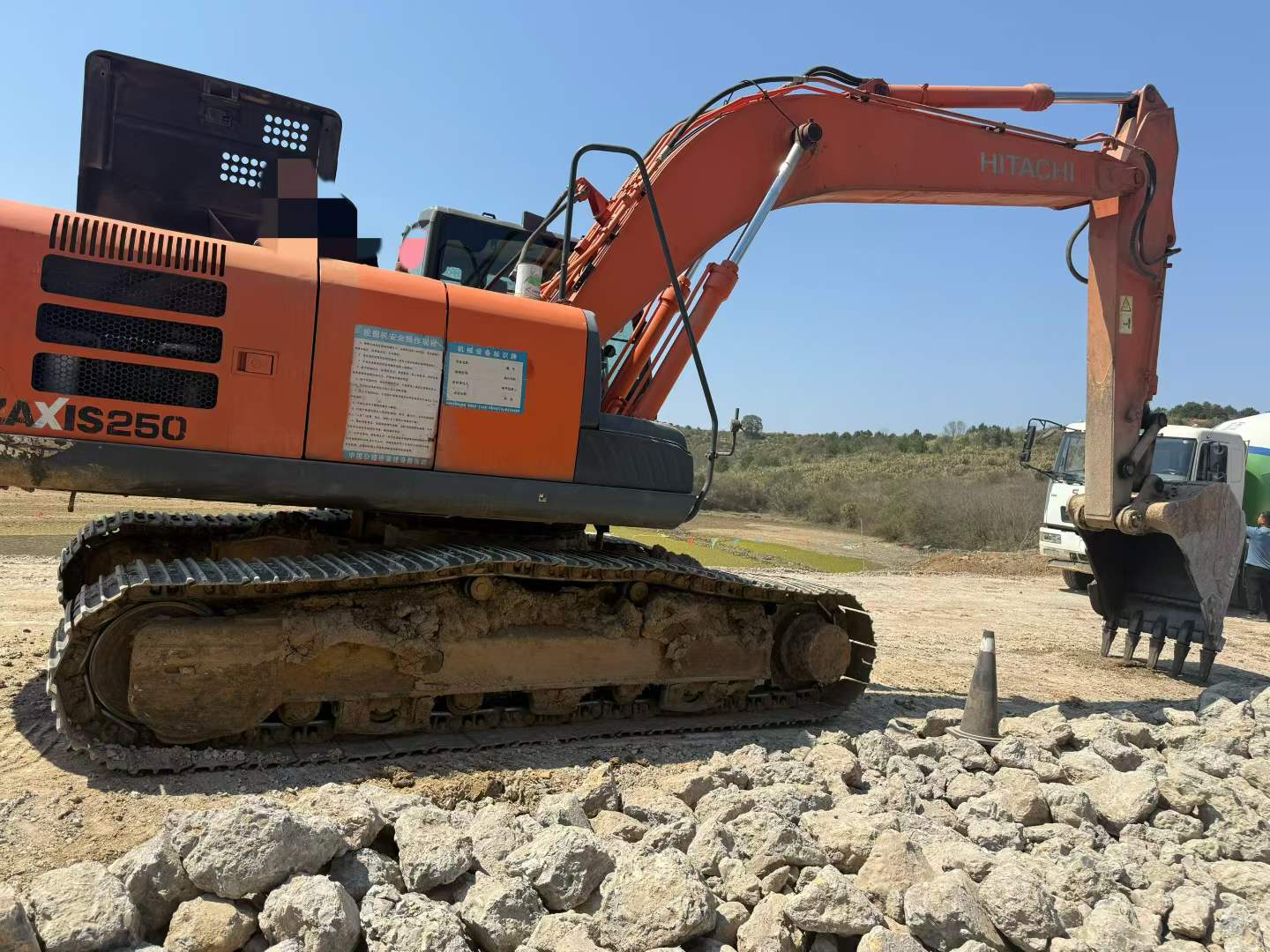 Buy Hitachi EX210-5 Used Excavator / 2 Used Hitachi EX210-5 Excavator 2014 Model / 2