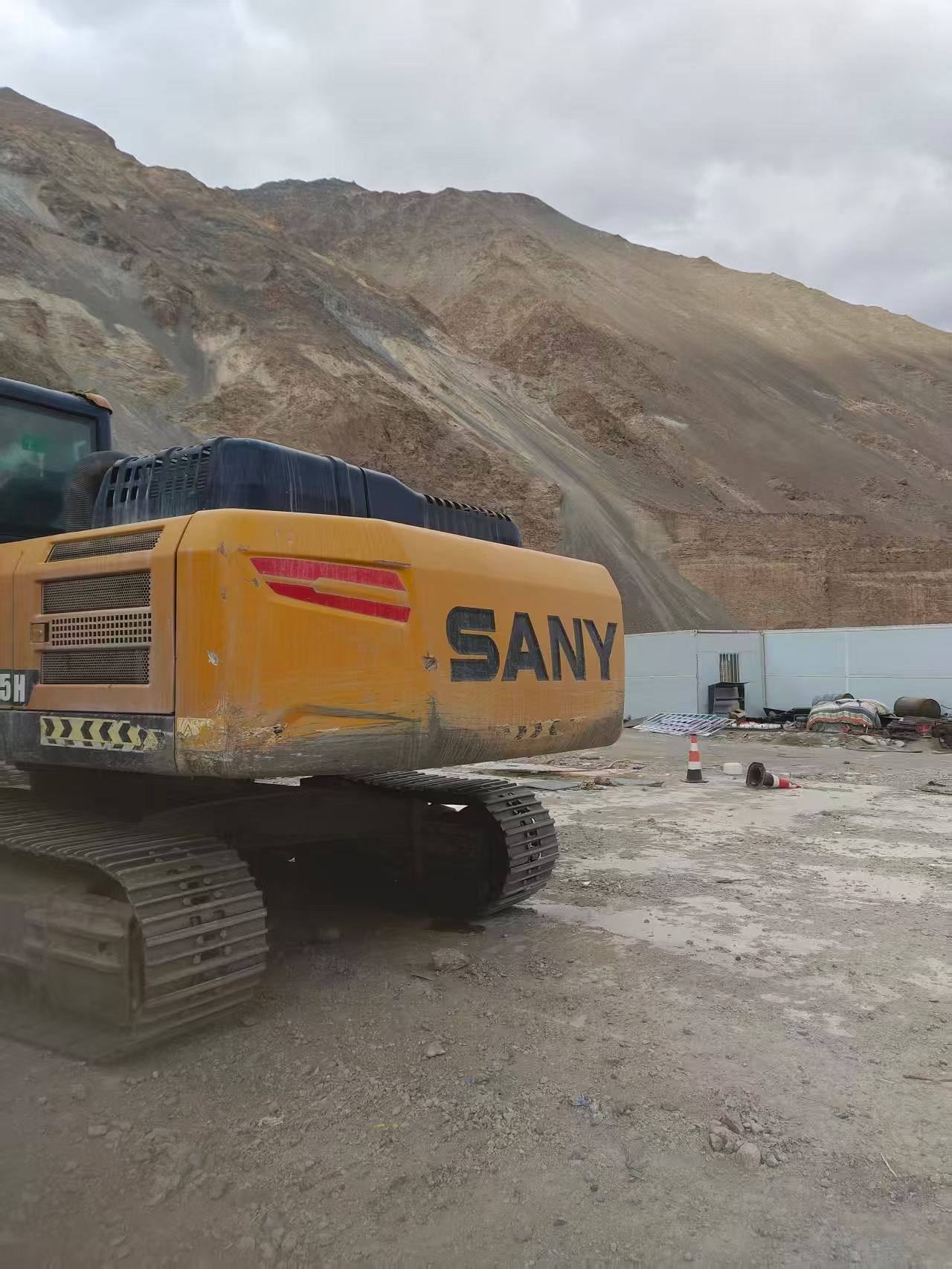Used Sany SY245H Excavator 2021 Model / 8