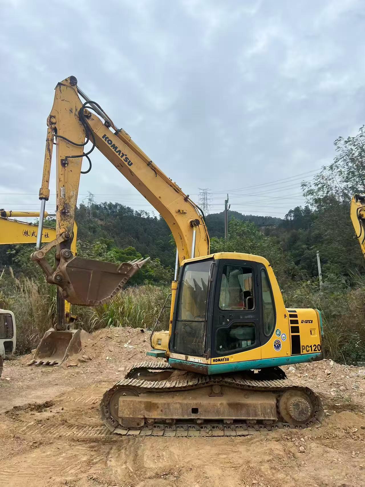 Used Komatsu PC100-6 Excavator 2016 Model / 3