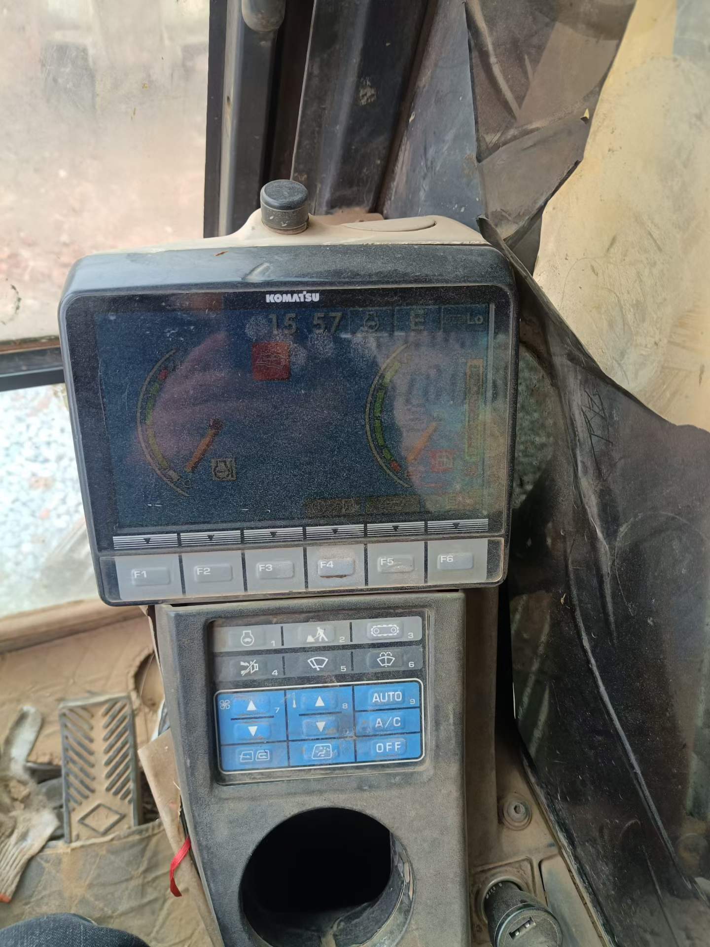 Used Komatsu PC60 Excavator 2014 Model / 2