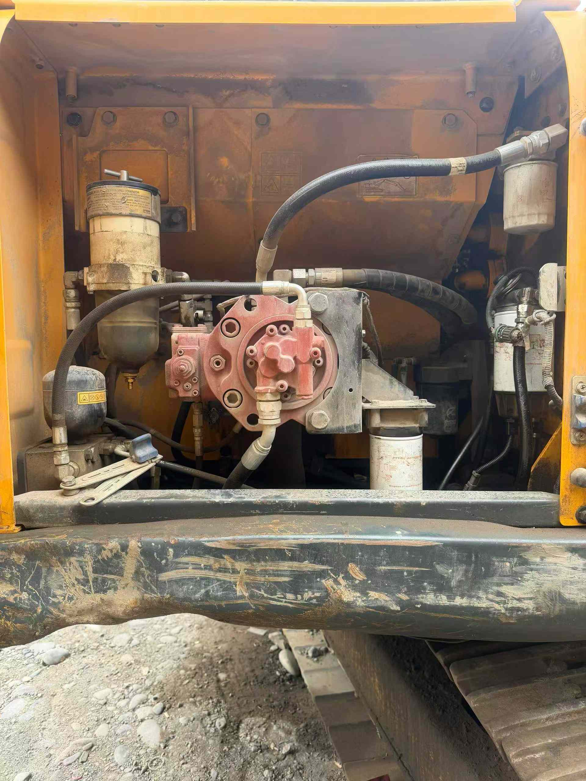 Used Hyundai R225-7 Excavator 2020 Model / 6