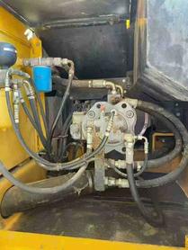 Buy Kato HD820V Used Excavator / 4 Used Kato HD820V Excavator 2012 Model / 4