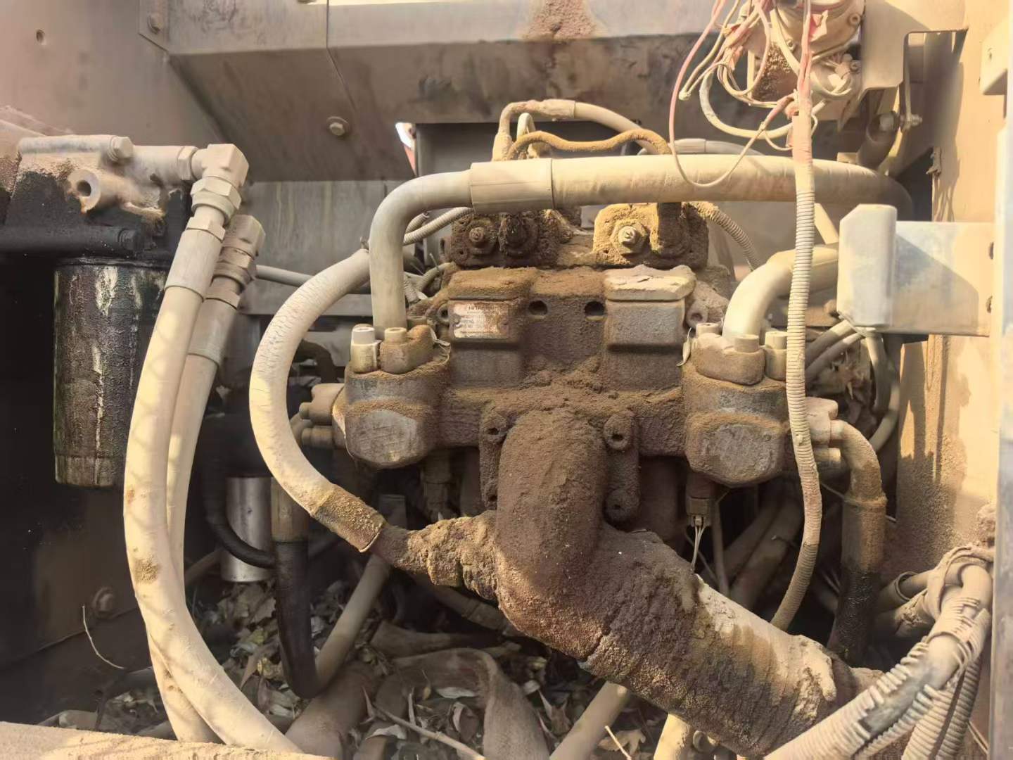 Used Hitachi EX250-5 Excavator 2016 Model / 5