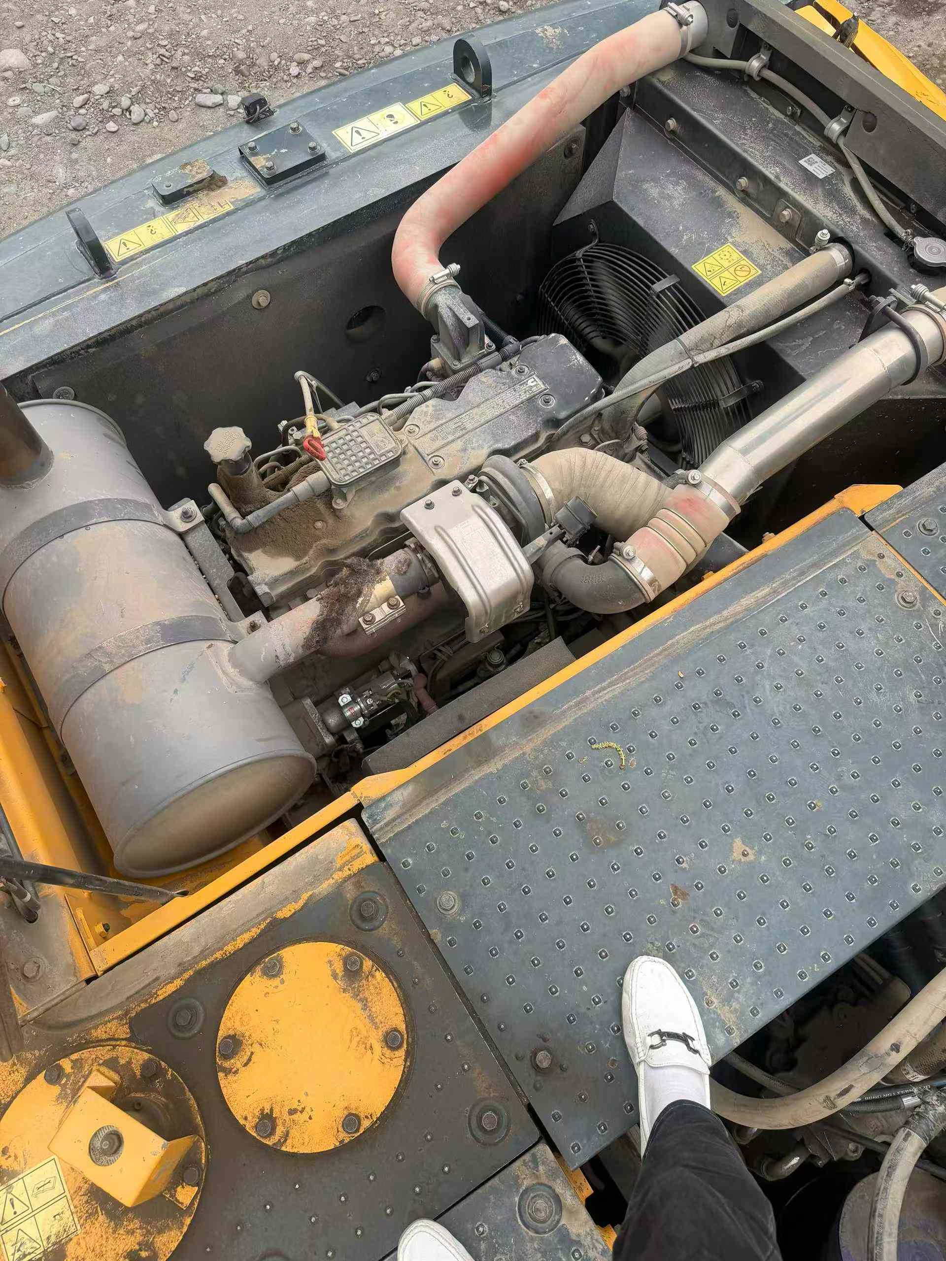 Used Hyundai R225-7 Excavator 2020 Model / 2