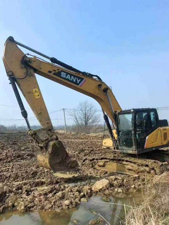 Buy Sany SY205C Used Excavator / 1