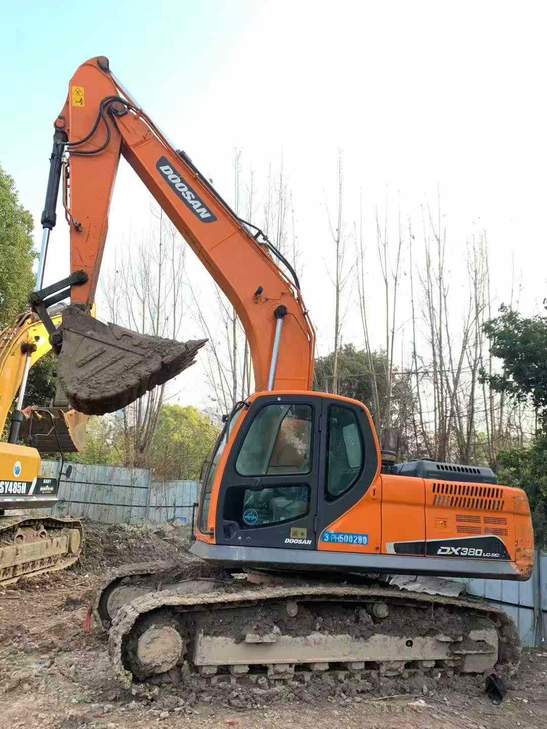Buy Doosan DX230LC Used Excavator / 1