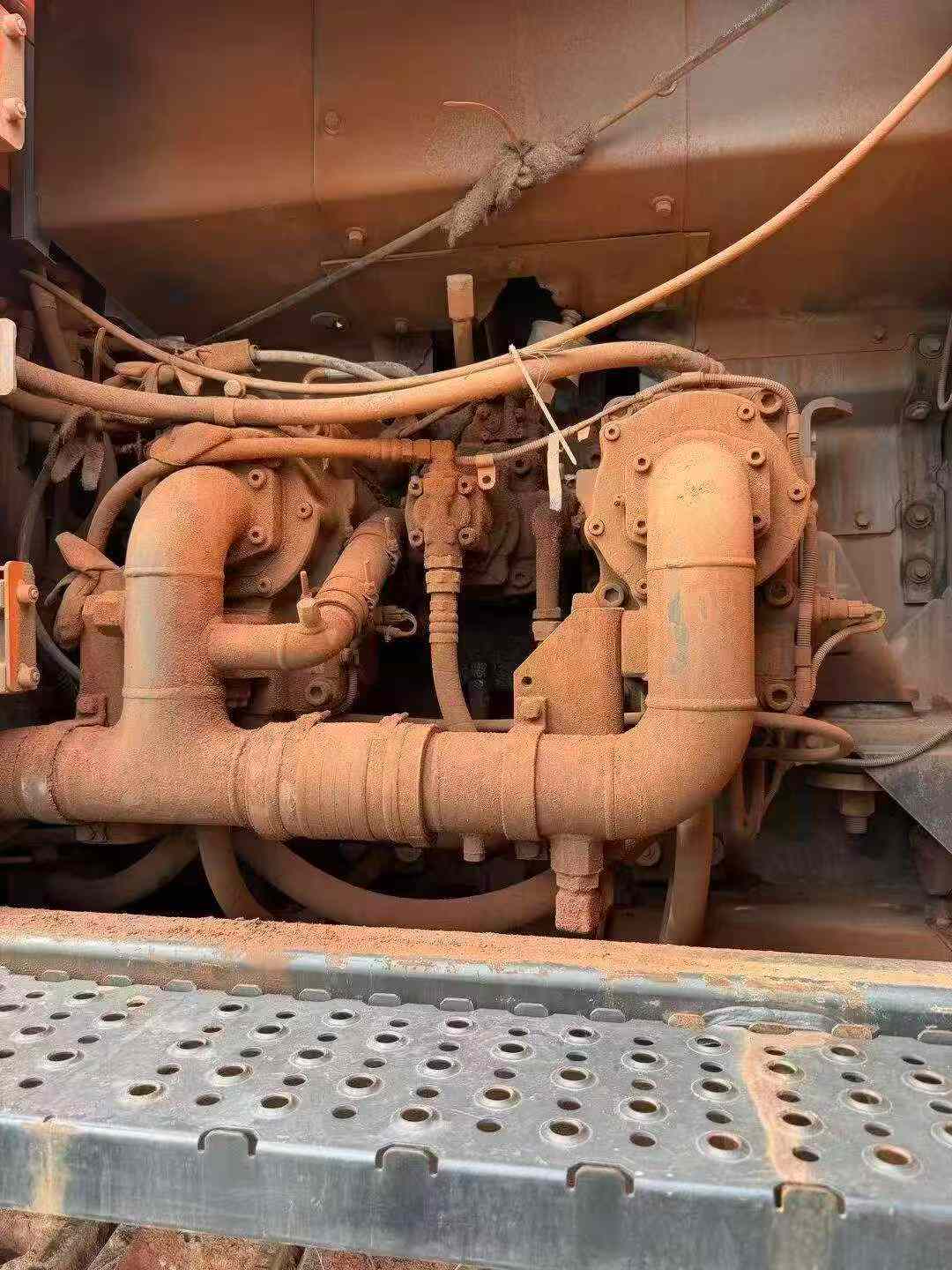 Used Hitachi ZX690LCH-5A Excavator 2016 Model / 7