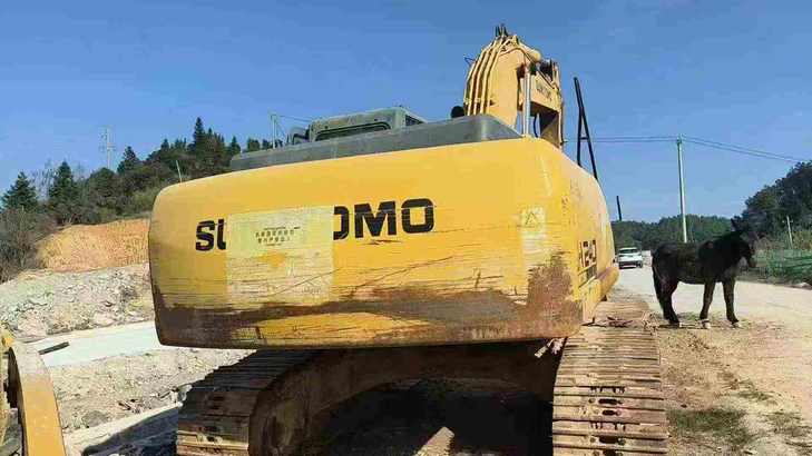 Buy Sumitomo SH240-5 Used Excavator / 1