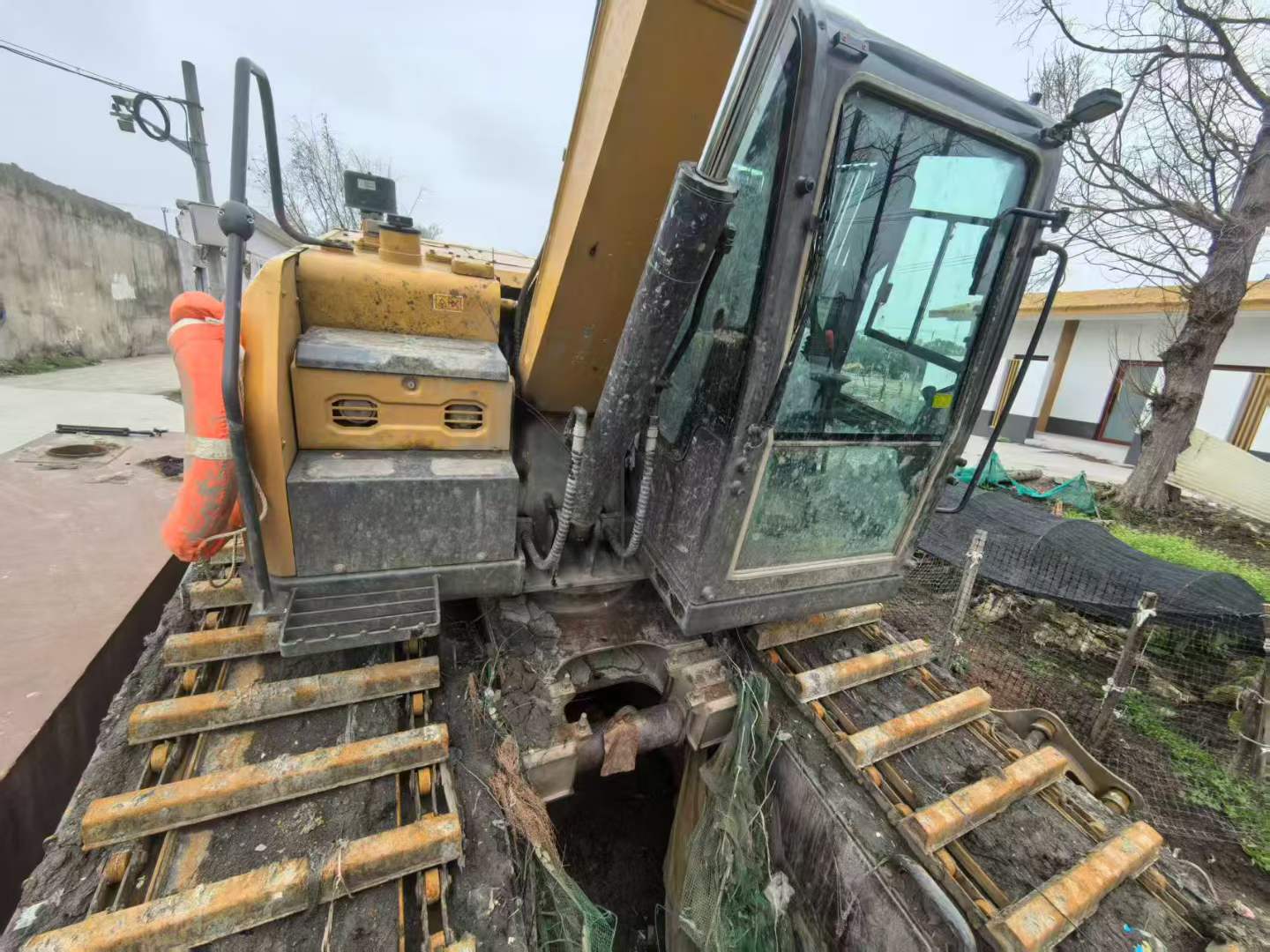 Buy XCMG XE75C Used Excavator / 4 Used XCMG XE75C Excavator 2016 Model / 4