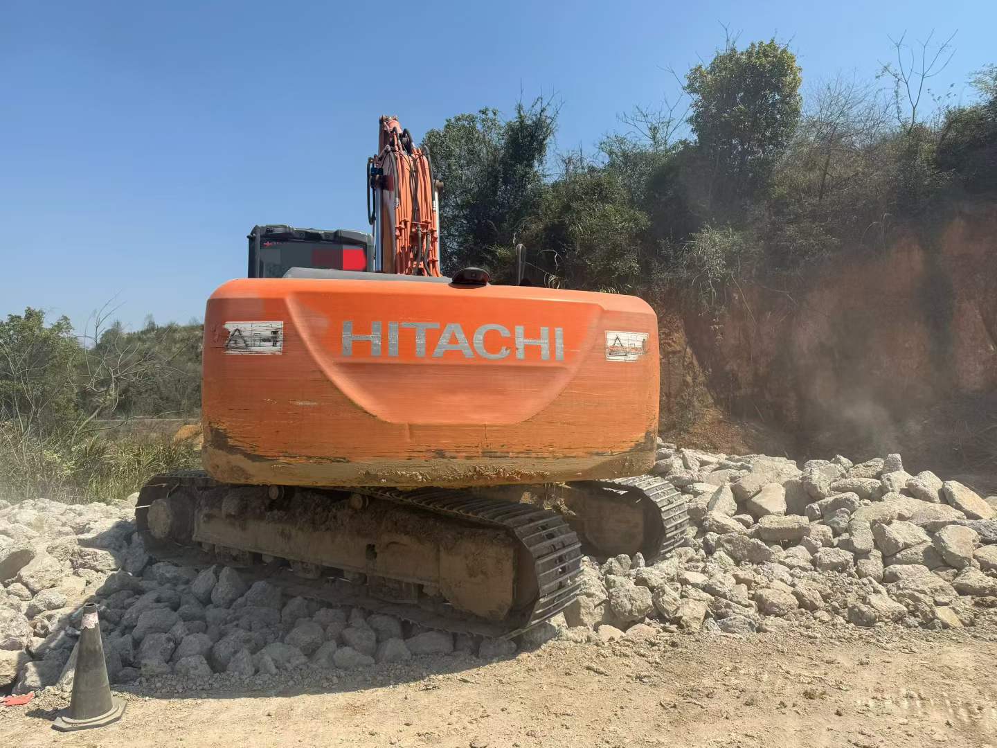 Buy Hitachi EX210-5 Used Excavator / 1