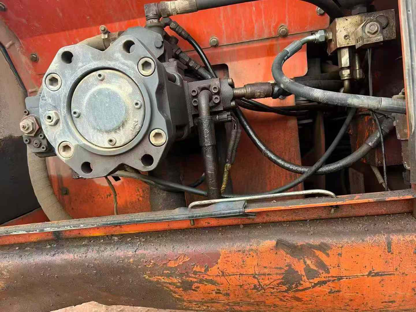 Used Doosan DH215-9 Excavator 2016 Model / 3