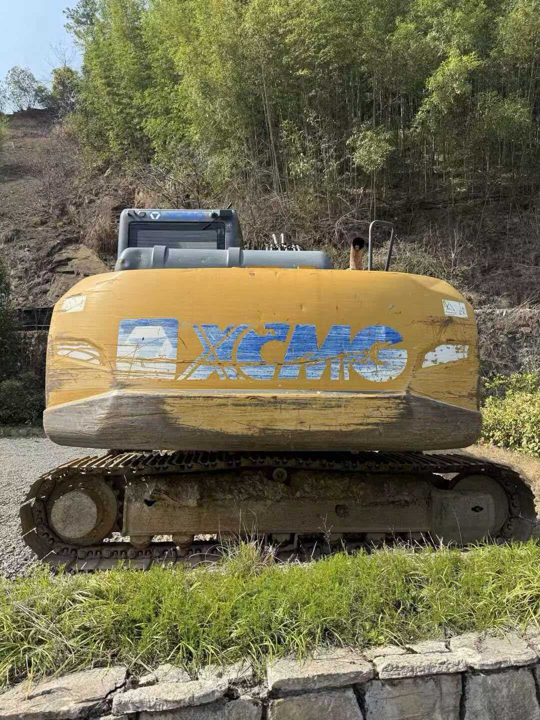 Used XCMG XE135B Excavator 2016 Model / 4