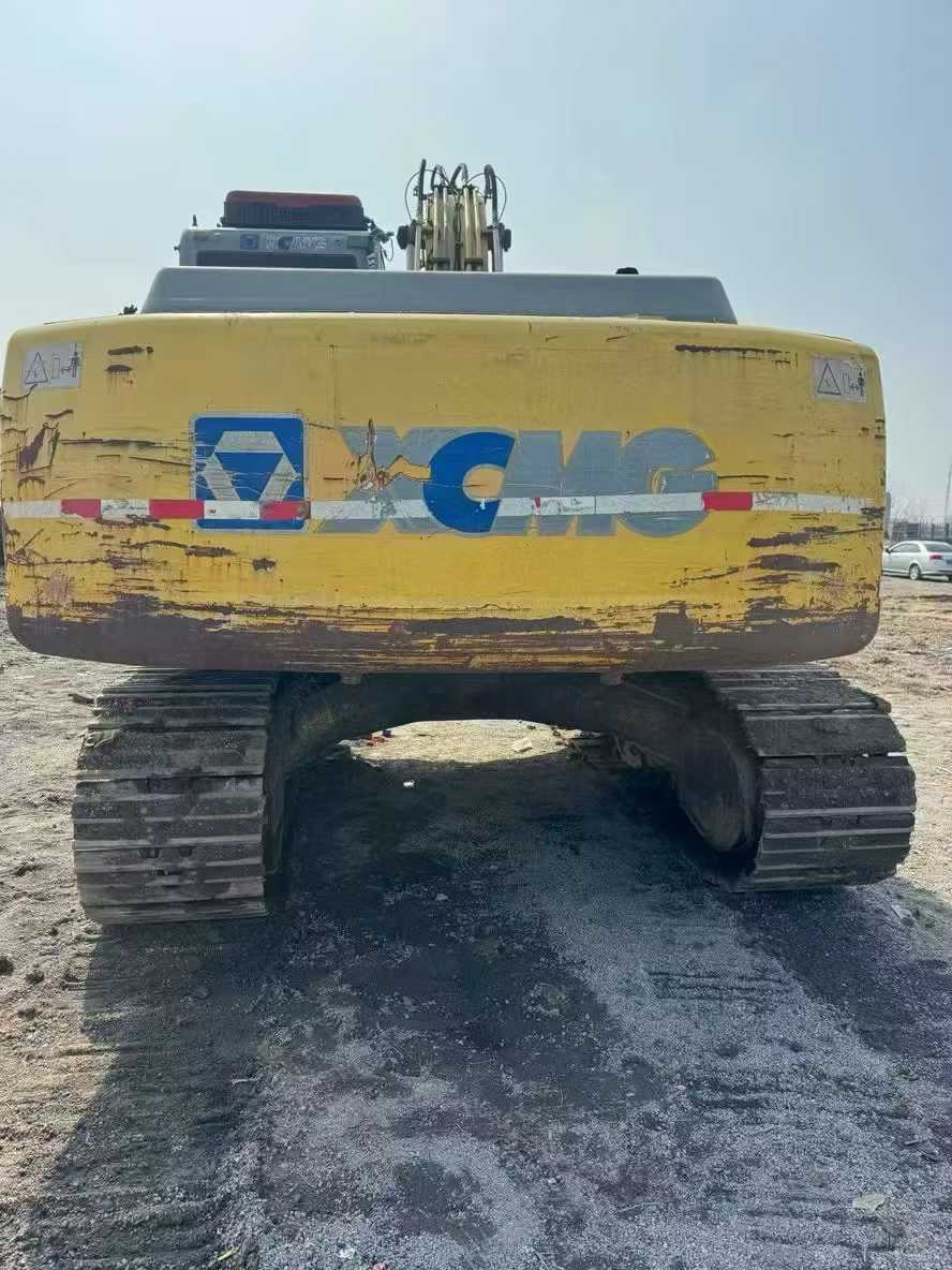 Buy XCMG XE215 Used Excavator / 1