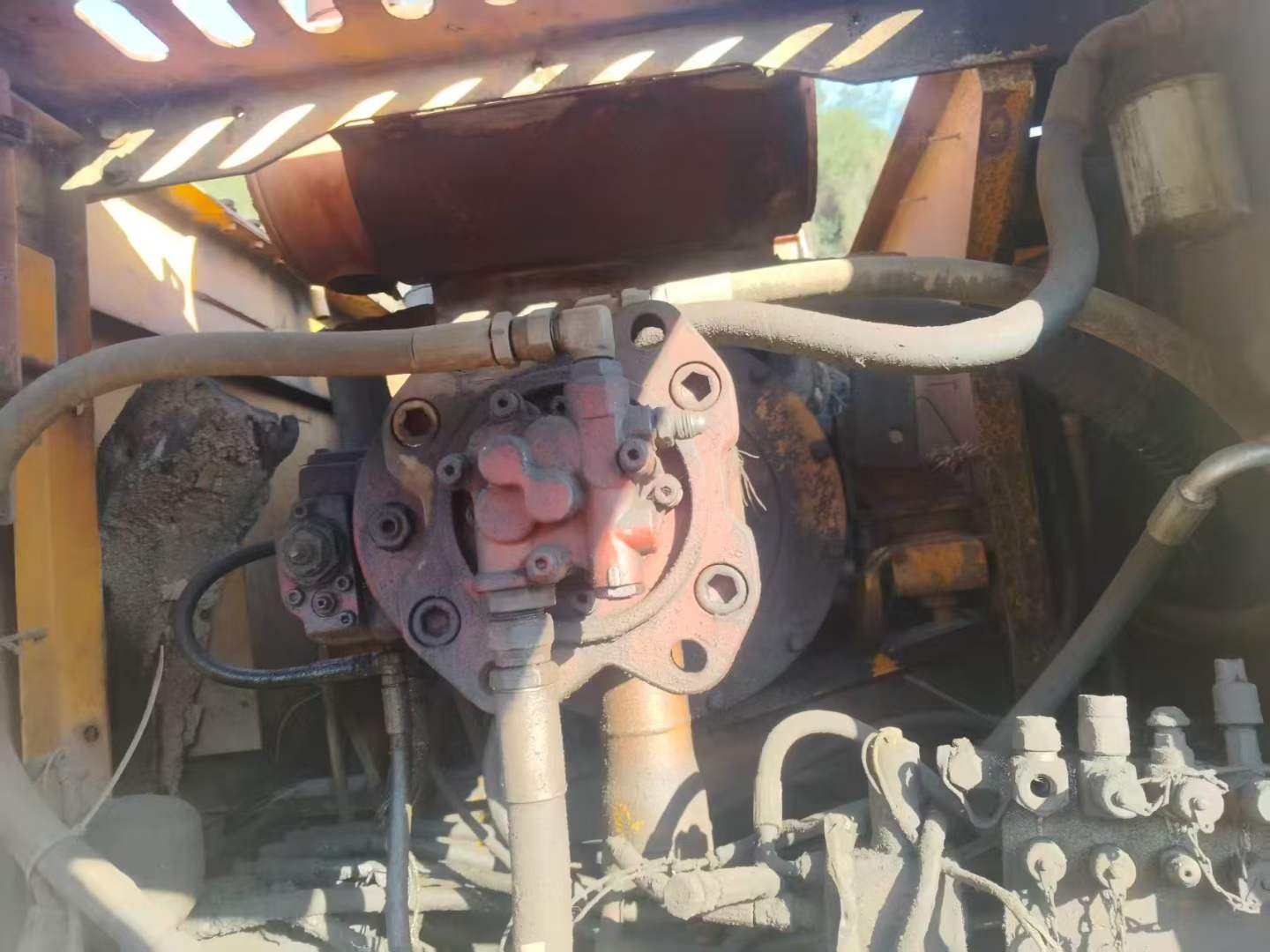 Buy Hyundai R210W Used Excavator / 3 Used Hyundai R210W Excavator 2016 Model / 3